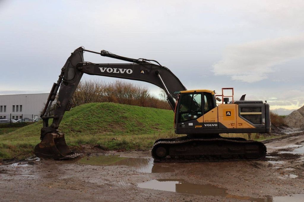 Kettenbagger a típus Volvo EC300EL, Gebrauchtmaschine ekkor: Antwerpen (Kép 2)