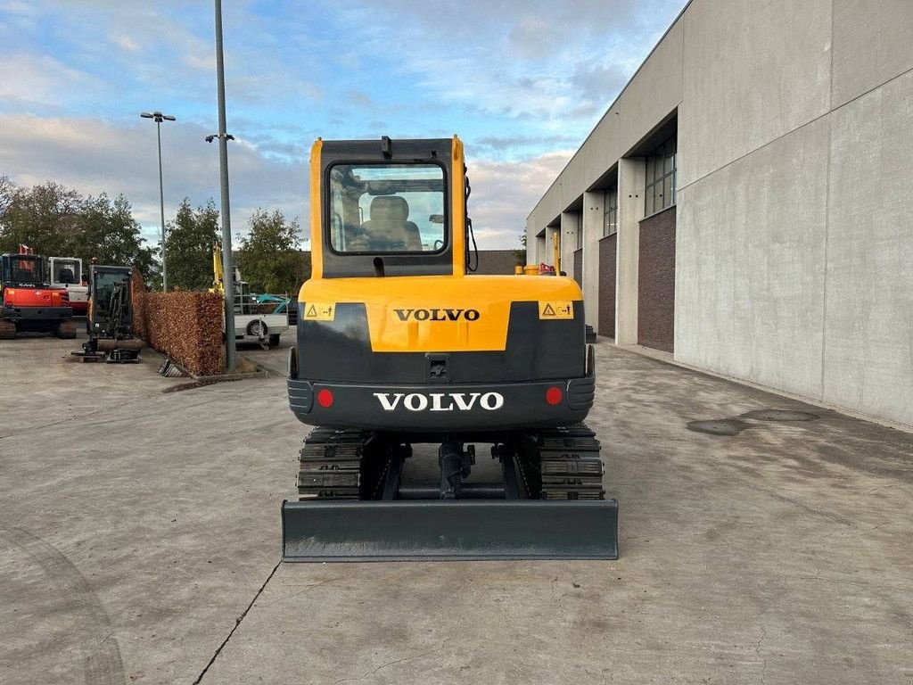 Kettenbagger des Typs Volvo EC55B, Gebrauchtmaschine in Antwerpen (Bild 5)