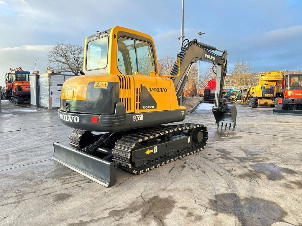 Kettenbagger от тип Volvo EC55B, Gebrauchtmaschine в Antwerpen (Снимка 4)