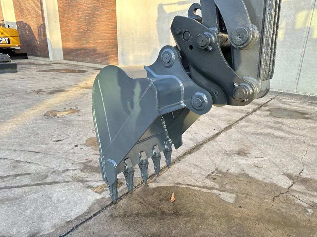 Kettenbagger от тип Volvo EC55B, Gebrauchtmaschine в Antwerpen (Снимка 9)