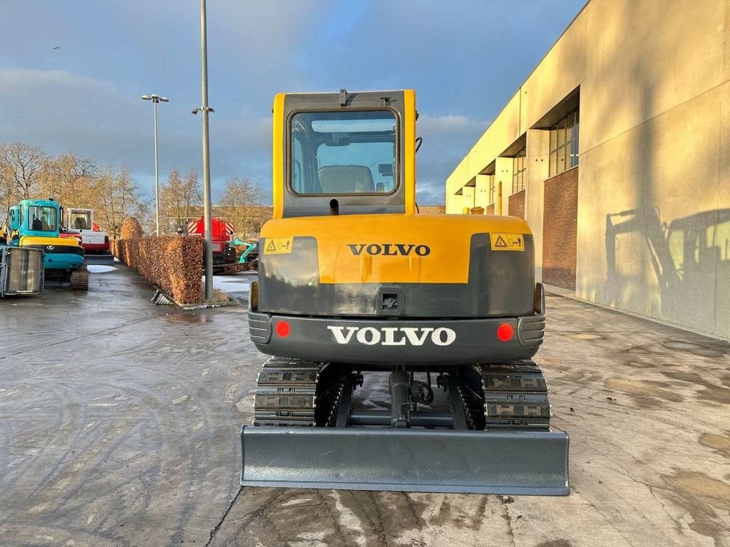 Kettenbagger от тип Volvo EC55B, Gebrauchtmaschine в Antwerpen (Снимка 5)