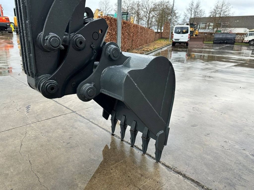 Kettenbagger от тип Volvo EC55B, Gebrauchtmaschine в Antwerpen (Снимка 11)