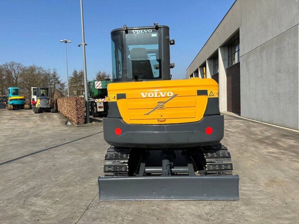 Kettenbagger van het type Volvo EC60C, Gebrauchtmaschine in Antwerpen (Foto 5)