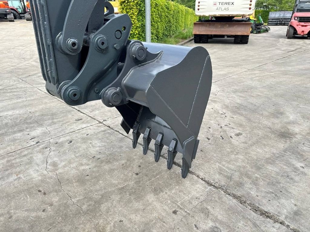 Kettenbagger типа Volvo EC60C, Gebrauchtmaschine в Antwerpen (Фотография 11)