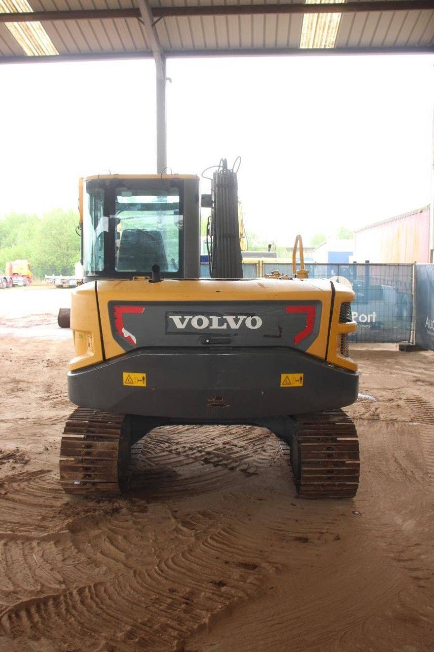 Kettenbagger a típus Volvo EC80D, Gebrauchtmaschine ekkor: Antwerpen (Kép 4)