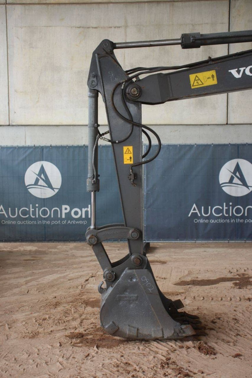 Kettenbagger a típus Volvo EC80D, Gebrauchtmaschine ekkor: Antwerpen (Kép 11)