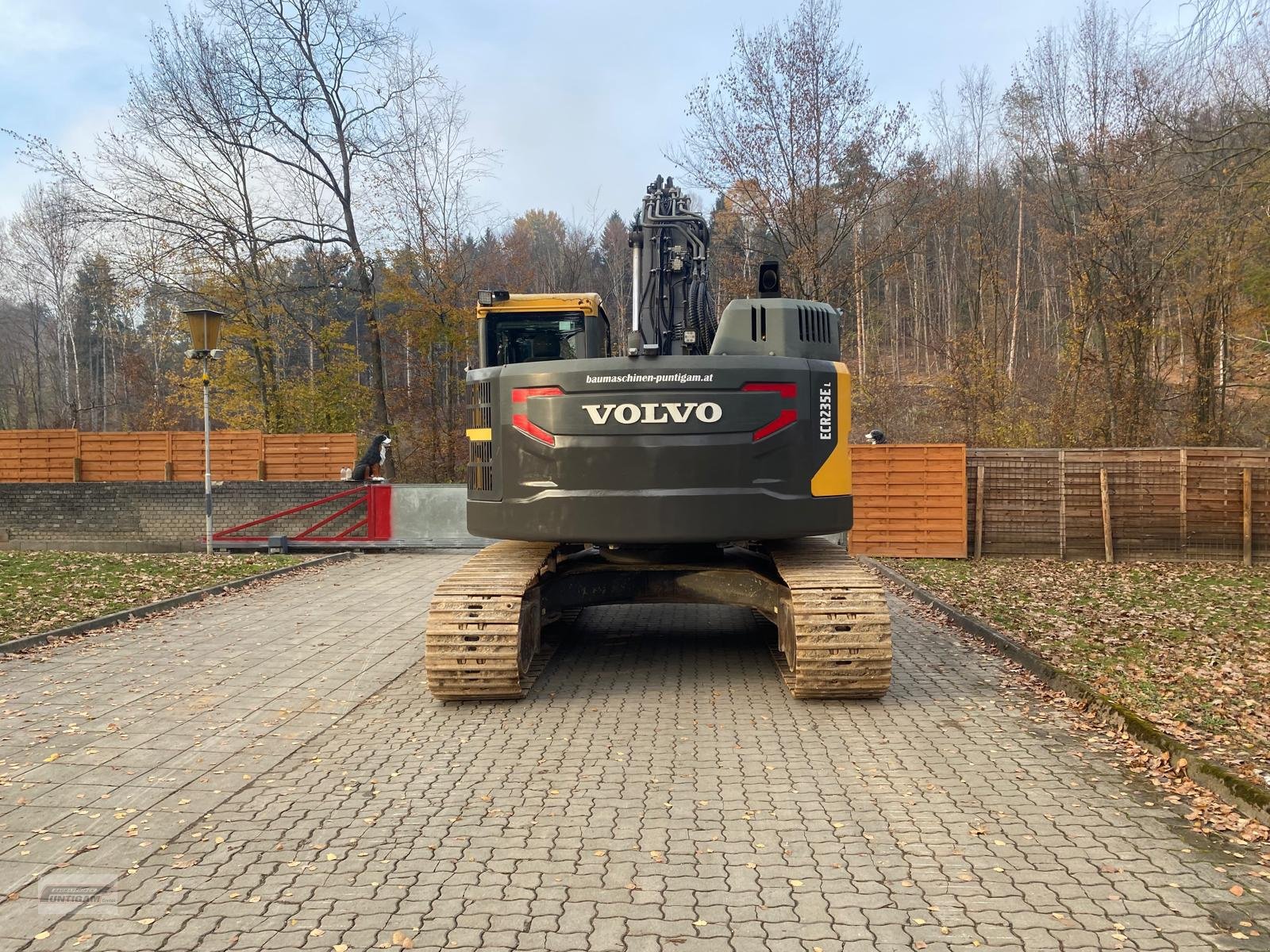 Kettenbagger van het type Volvo ECR 235 EL, Gebrauchtmaschine in Deutsch - Goritz (Foto 7)
