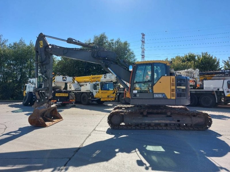 Kettenbagger a típus Volvo ECR 235 EL, Gebrauchtmaschine ekkor: Stabroek (Kép 1)