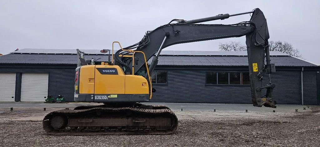 Kettenbagger des Typs Volvo ECR 235, Gebrauchtmaschine in Scharsterbrug (Bild 2)