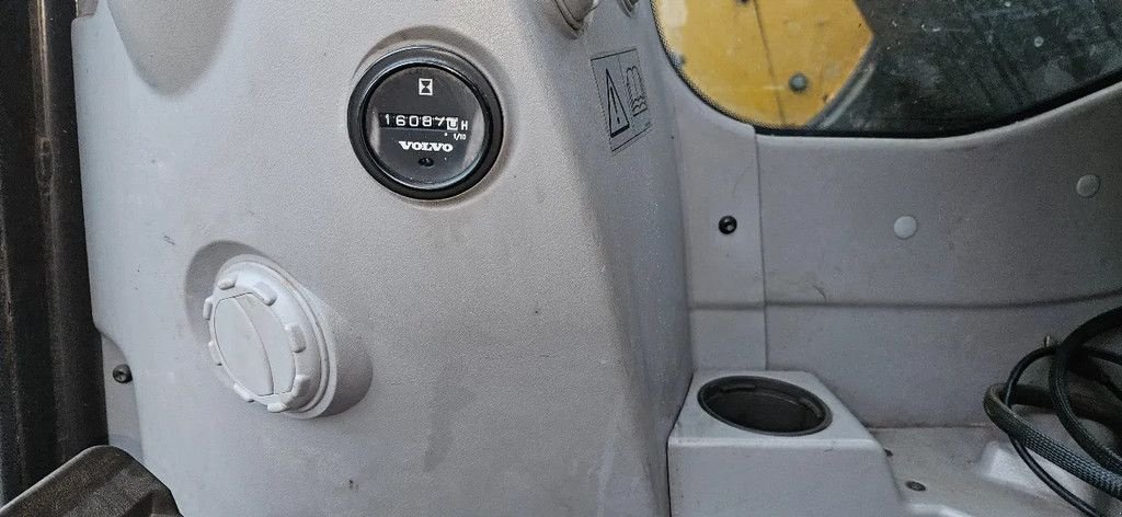 Kettenbagger des Typs Volvo ECR 235, Gebrauchtmaschine in Scharsterbrug (Bild 8)