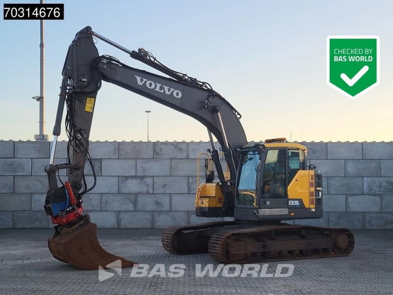 Kettenbagger του τύπου Volvo ECR235 E L, Gebrauchtmaschine σε Veghel