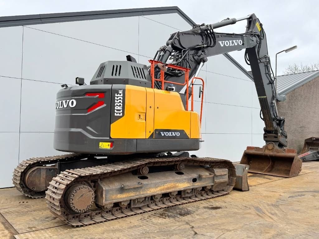 Kettenbagger des Typs Volvo ECR355ENL - German Machine / Oilquick / Auto Lube, Gebrauchtmaschine in Veldhoven (Bild 8)