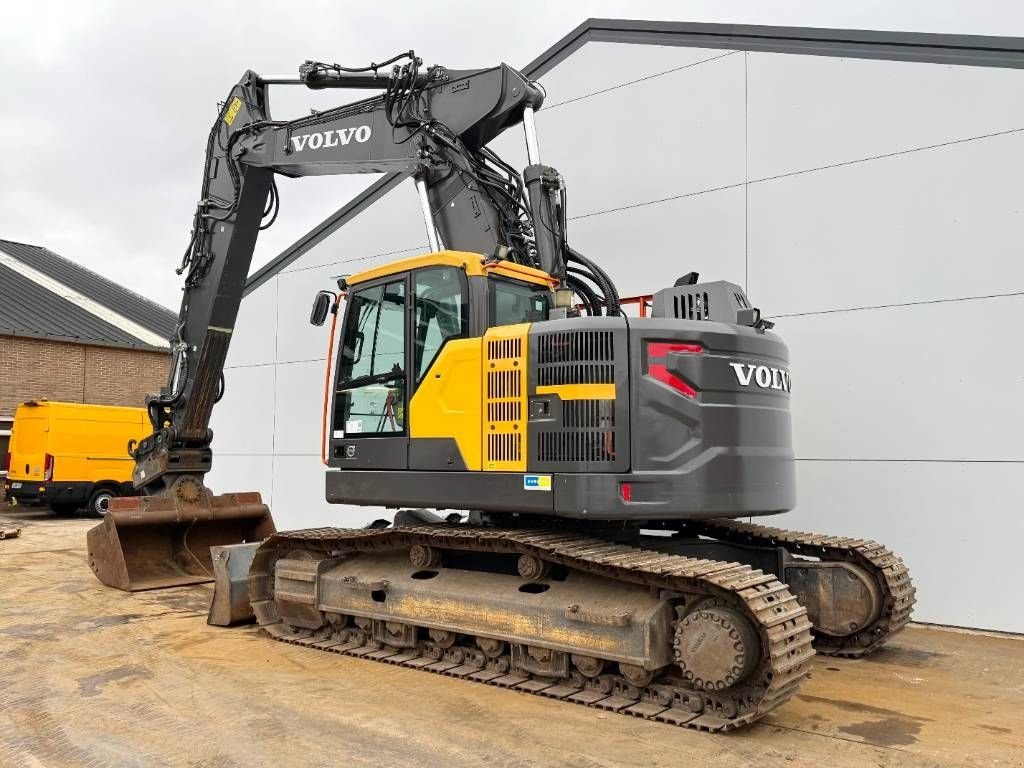 Kettenbagger des Typs Volvo ECR355ENL - German Machine / Oilquick / Auto Lube, Gebrauchtmaschine in Veldhoven (Bild 5)
