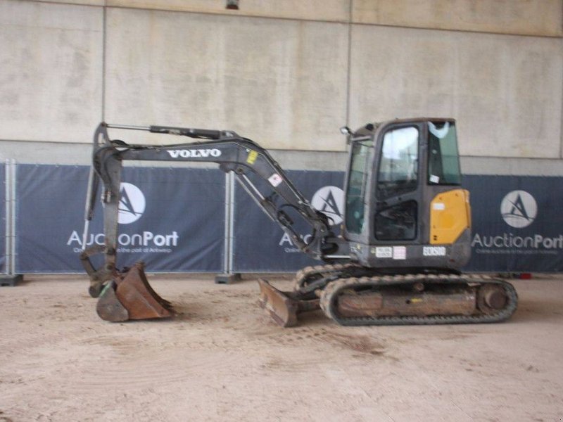 Kettenbagger del tipo Volvo ECR50D, Gebrauchtmaschine In Antwerpen (Immagine 1)