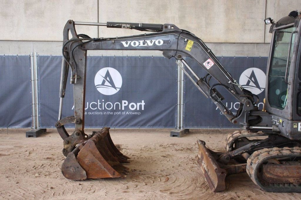 Kettenbagger van het type Volvo ECR50D, Gebrauchtmaschine in Antwerpen (Foto 10)