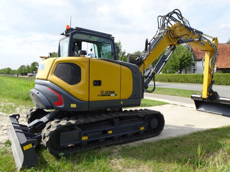 Kettenbagger of the type XCMG Rupskraan XE80E lease vanaf &euro; 1250,-- p/m*, Neumaschine in Losdorp (Picture 1)