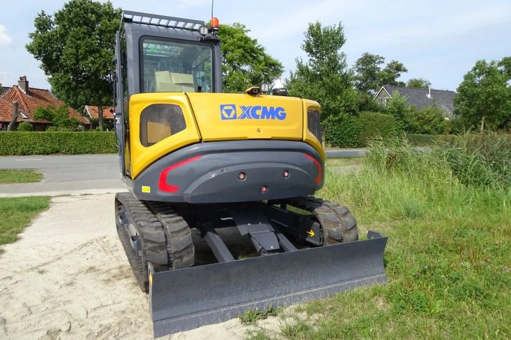 Kettenbagger des Typs XCMG Rupskraan XE80E lease vanaf &euro; 1250,-- p/m*, Neumaschine in Losdorp (Bild 3)