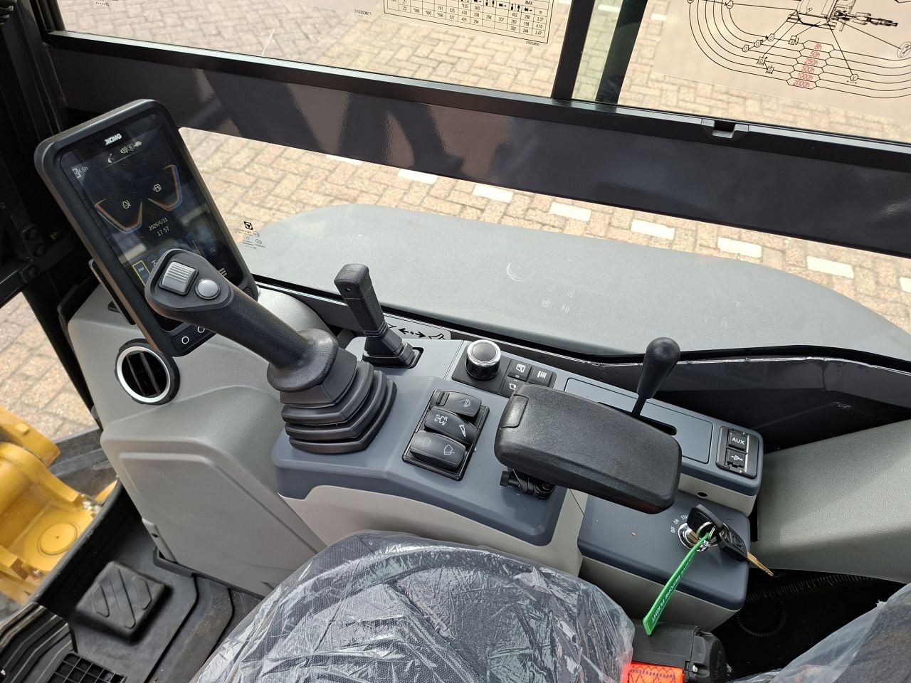 Kettenbagger от тип XCMG XE27E PRO, Gebrauchtmaschine в Hardegarijp (Снимка 11)