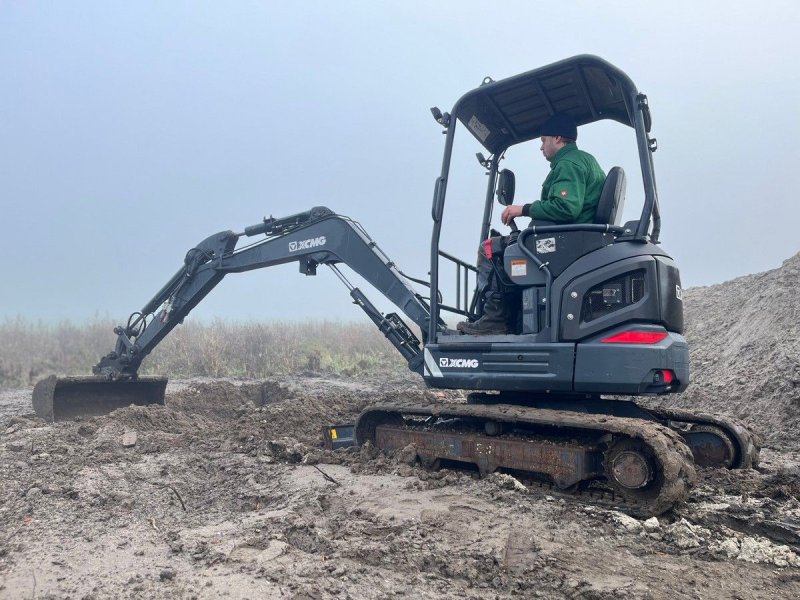 Kettenbagger tip XCMG XE27E, Gebrauchtmaschine in Zoeterwoude (Poză 1)