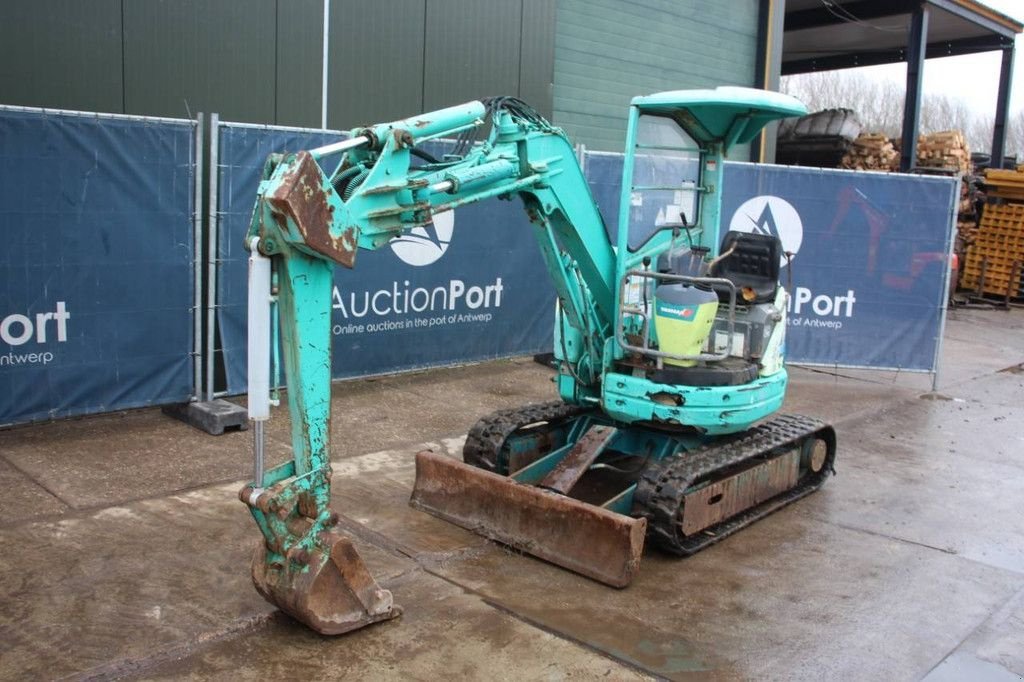 Kettenbagger от тип Yanmar B2U, Gebrauchtmaschine в Antwerpen (Снимка 9)