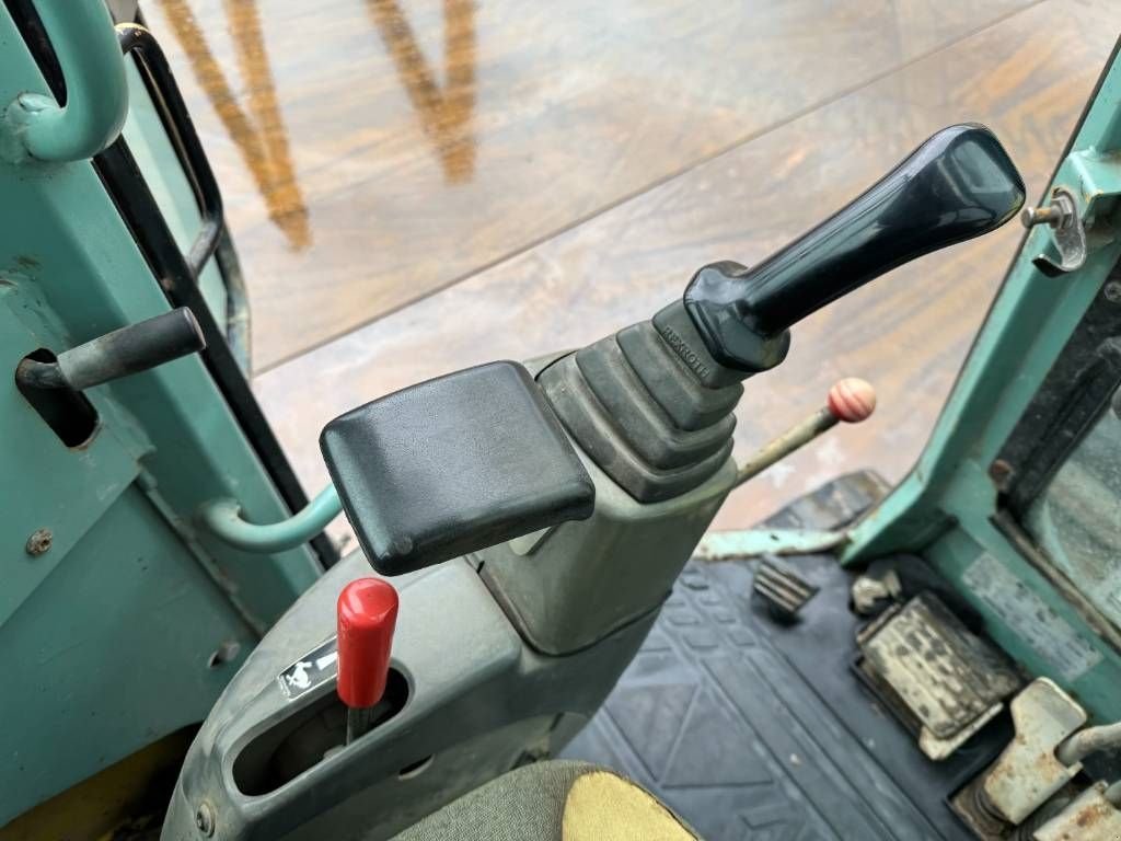 Kettenbagger typu Yanmar V10 35-CR/3 - 3 Buckets Included + Quick Coupler!, Gebrauchtmaschine v Veldhoven (Obrázek 8)