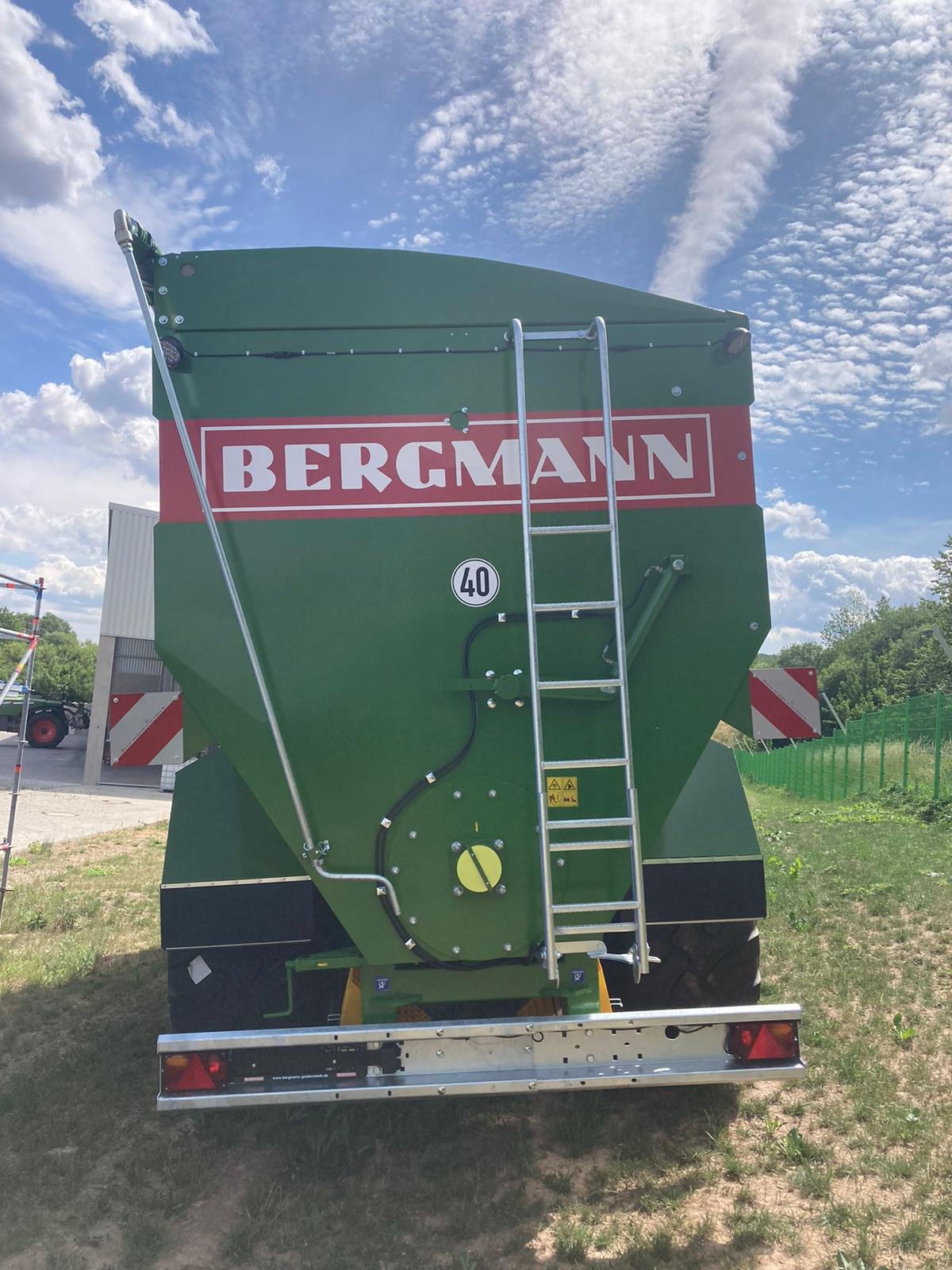 Kipper des Typs Bergmann GTW 330, Gebrauchtmaschine in Untermaßfeld (Bild 3)
