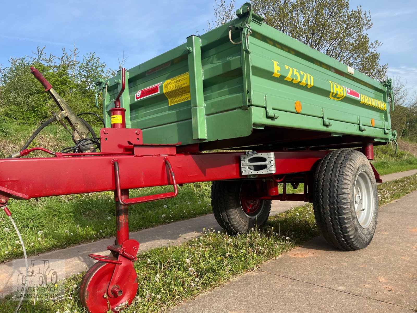 Kipper of the type Brantner E 2520 R, Gebrauchtmaschine in Rollshausen (Picture 1)