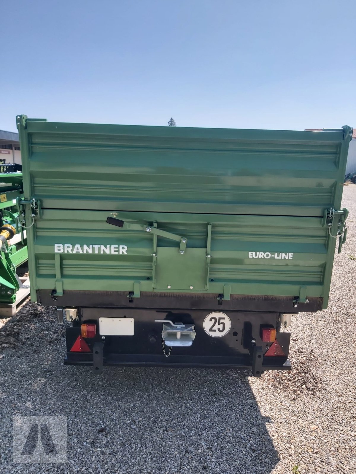 Kipper des Typs Brantner E 6035 Euro-Line, Neumaschine in Schwabmünchen (Bild 3)
