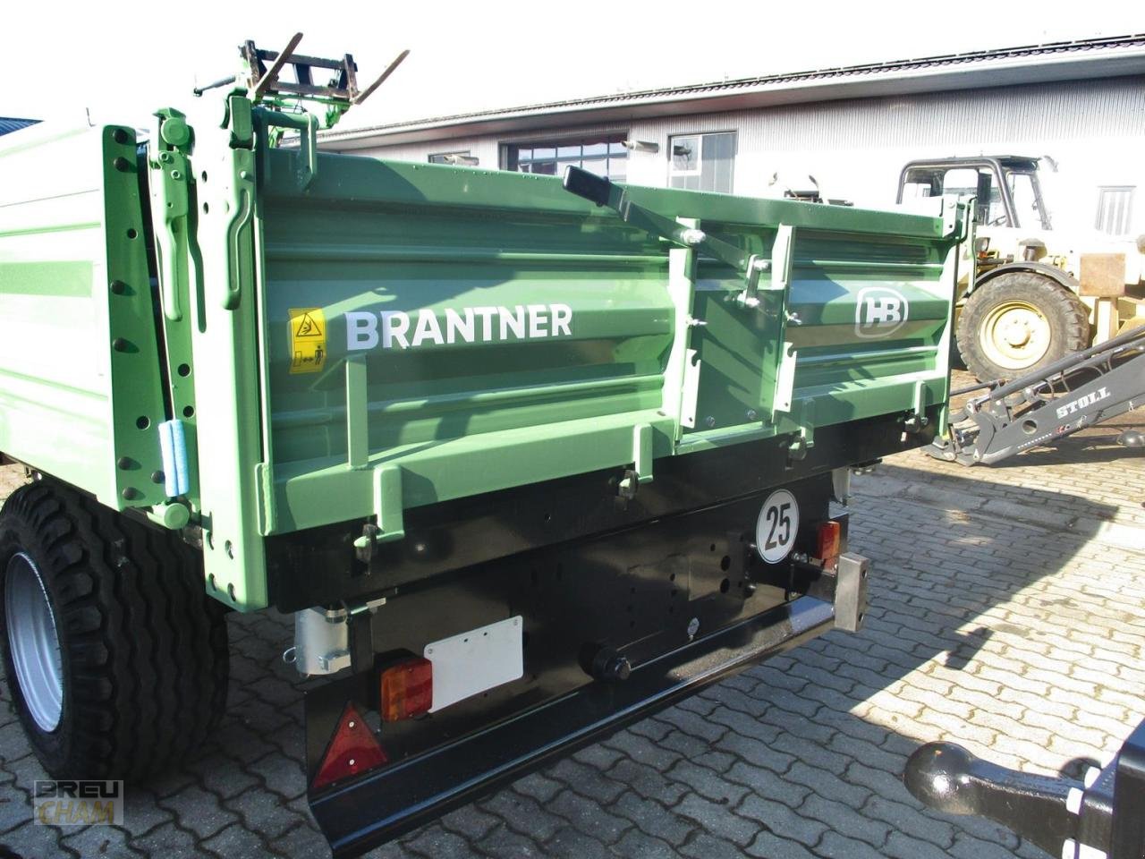 Kipper des Typs Brantner E 6040, Neumaschine in Cham (Bild 4)