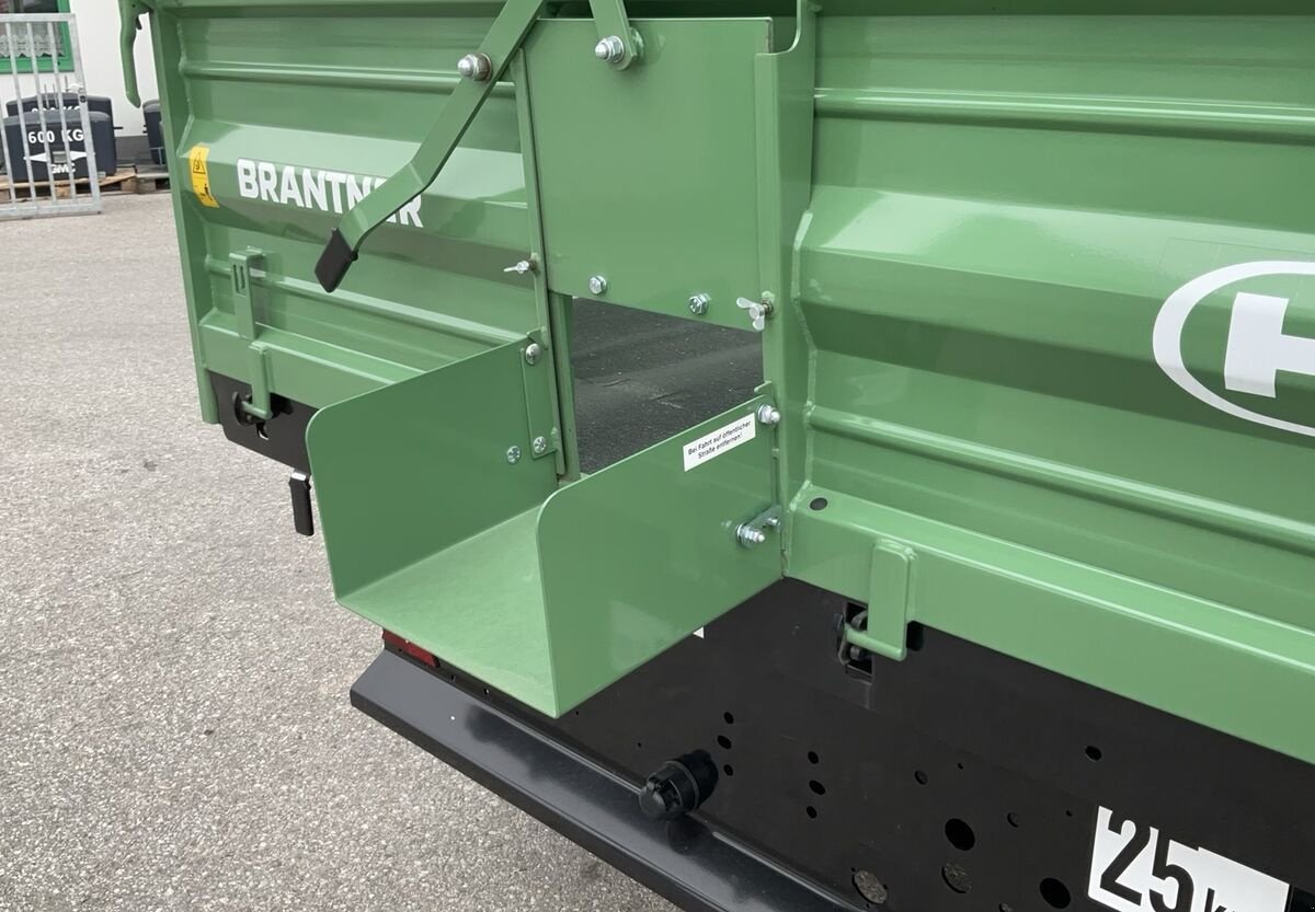 Kipper des Typs Brantner TA 10041, Neumaschine in Zwettl (Bild 11)