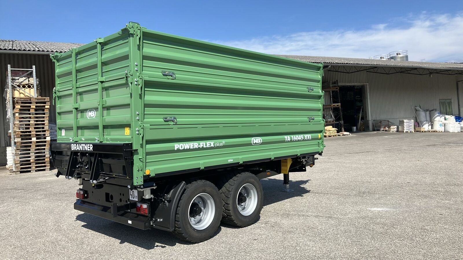 Kipper des Typs Brantner TA 16045/2 XXL, Neumaschine in Zwettl (Bild 3)