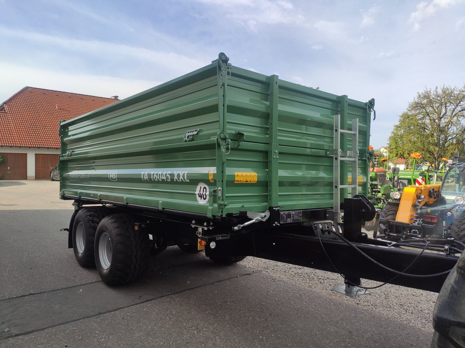 Kipper van het type Brantner TA 16045 XXL, Neumaschine in Altbierlingen (Foto 1)