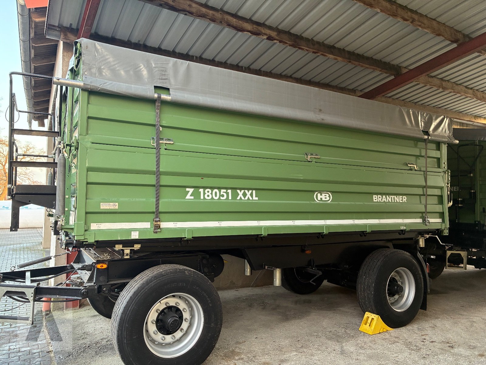 Kipper типа Brantner Z 18051 XXL, Gebrauchtmaschine в Langweid am Lech (Фотография 2)