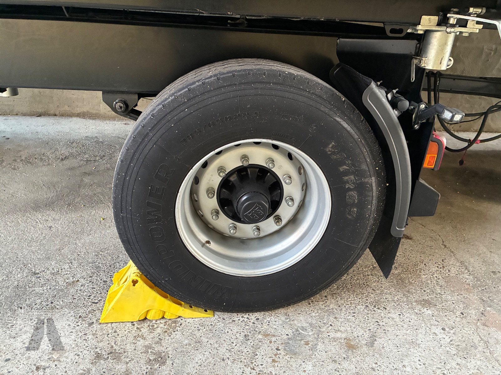 Kipper типа Brantner Z 18051 XXL, Gebrauchtmaschine в Langweid am Lech (Фотография 11)