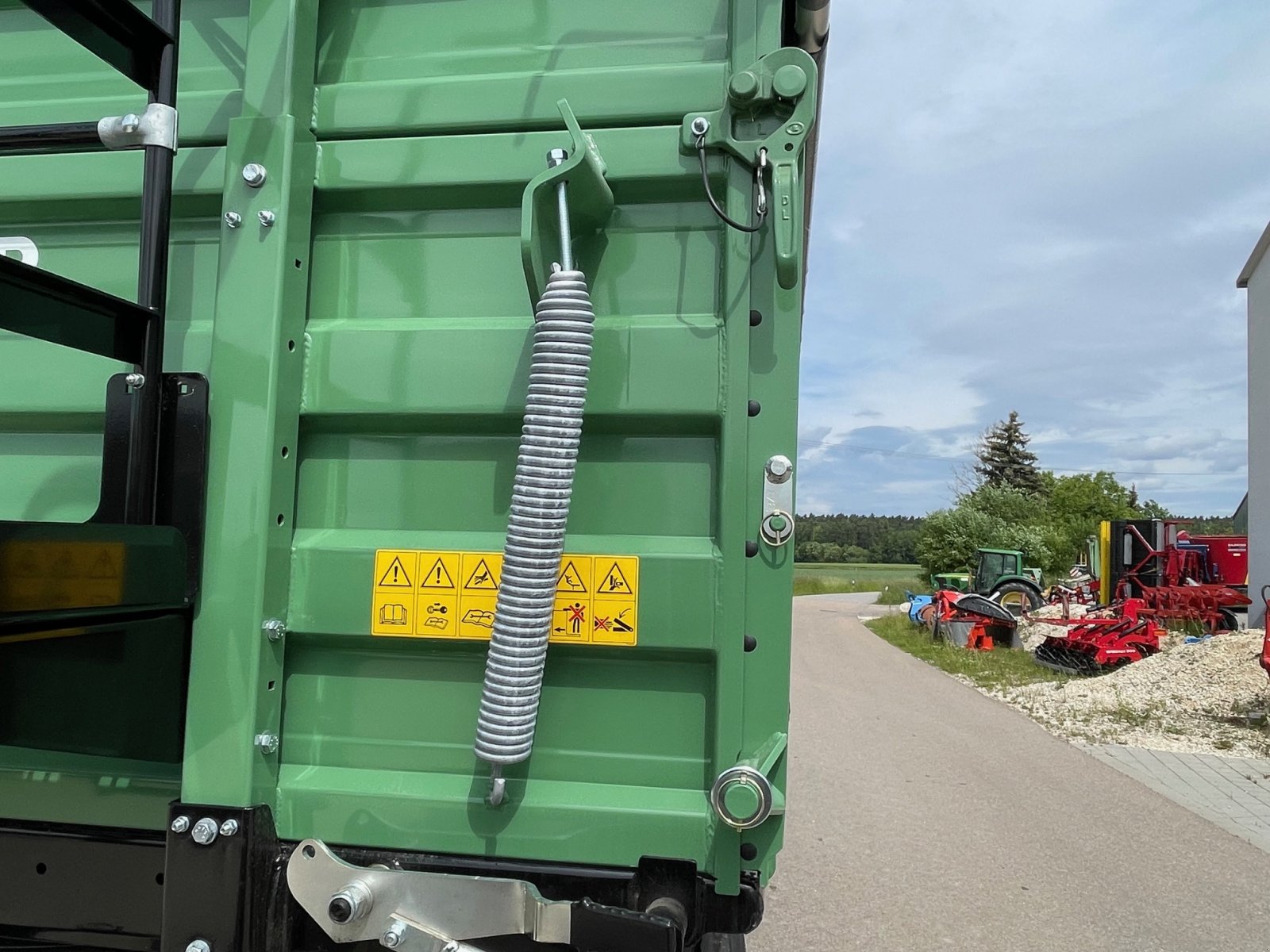 Kipper des Typs Brantner Z 18051, Neumaschine in Burglengenfeld (Bild 5)