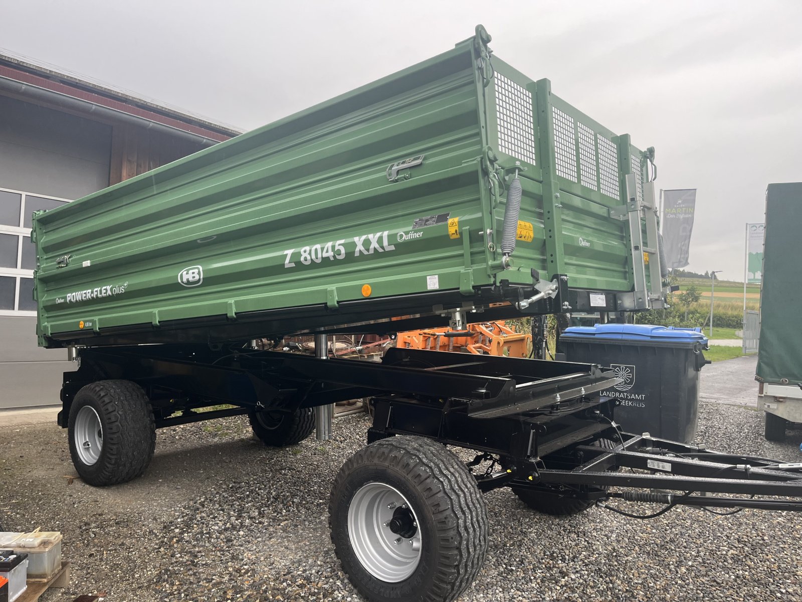 Kipper of the type Brantner Z 8045 XXL, Gebrauchtmaschine in überlingen  (Picture 2)