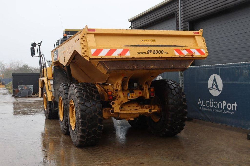 Kipper от тип Caterpillar 725C2, Gebrauchtmaschine в Antwerpen (Снимка 4)