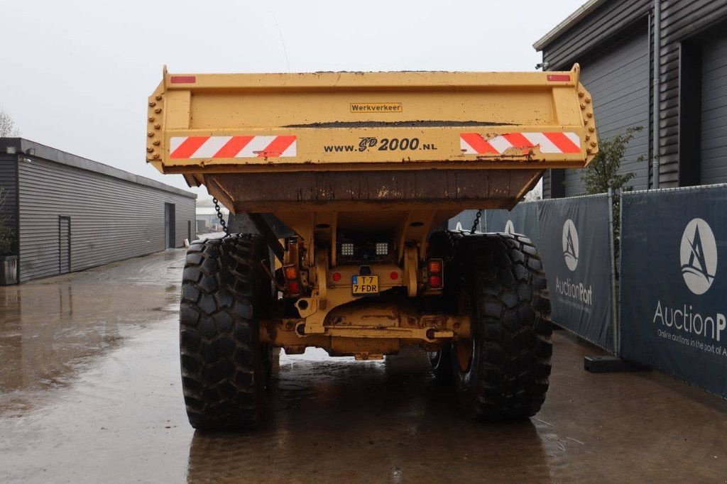 Kipper от тип Caterpillar 725C2, Gebrauchtmaschine в Antwerpen (Снимка 5)