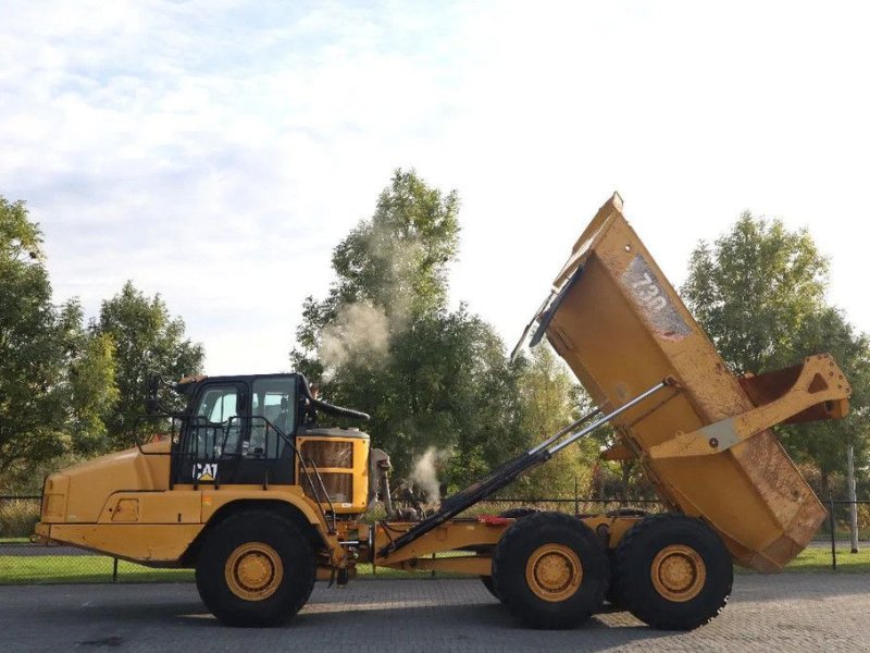 Kipper del tipo Caterpillar 730 04A TAILGATE LOW HOURS, Gebrauchtmaschine en Marknesse (Imagen 1)