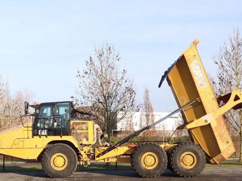 Kipper tip Caterpillar 730 04A TAILGATE LOW HOURS, Gebrauchtmaschine in Marknesse (Poză 1)