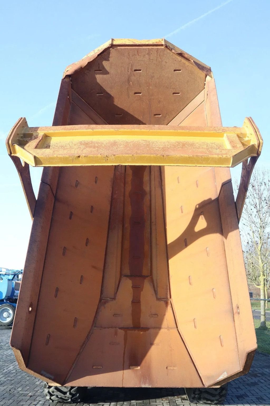 Kipper tipa Caterpillar 730 04A TAILGATE LOW HOURS, Gebrauchtmaschine u Marknesse (Slika 9)