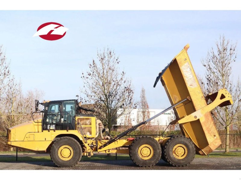 Kipper типа Caterpillar 730 04A TAILGATE LOW HOURS, Gebrauchtmaschine в Marknesse (Фотография 1)
