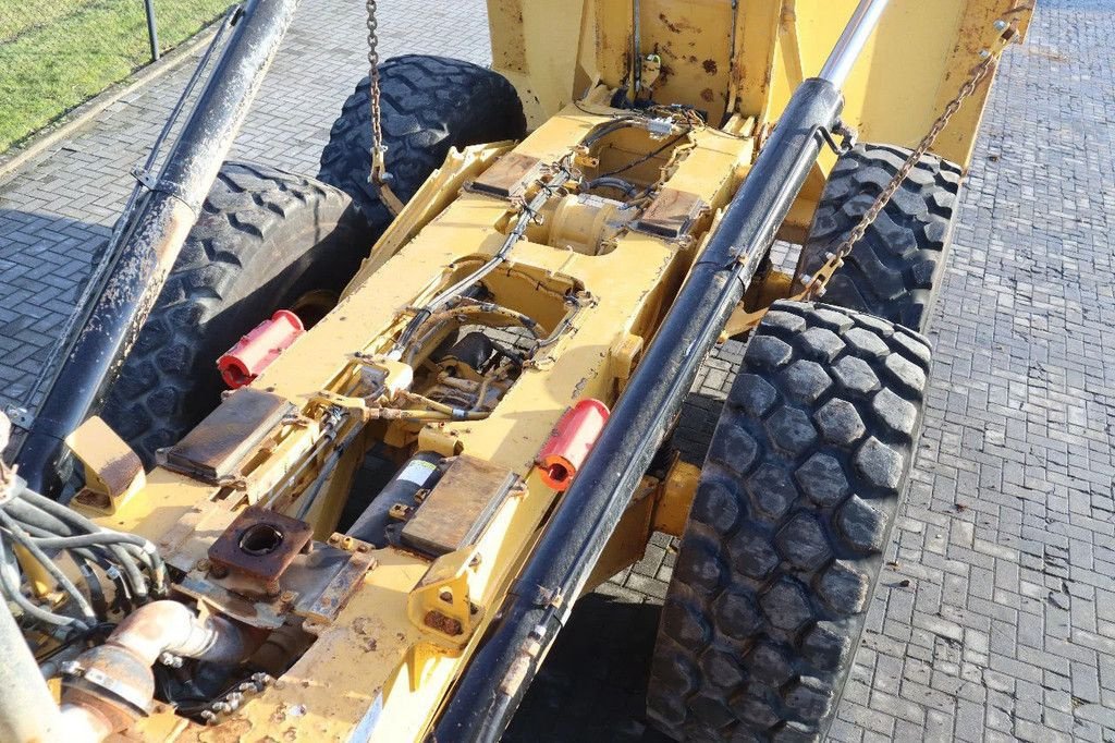 Kipper типа Caterpillar 730 04A TAILGATE LOW HOURS, Gebrauchtmaschine в Marknesse (Фотография 11)