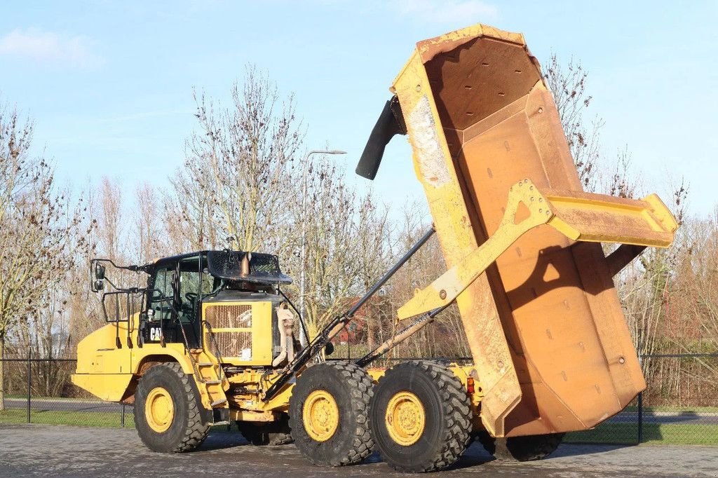 Kipper типа Caterpillar 730 04A TAILGATE LOW HOURS, Gebrauchtmaschine в Marknesse (Фотография 3)