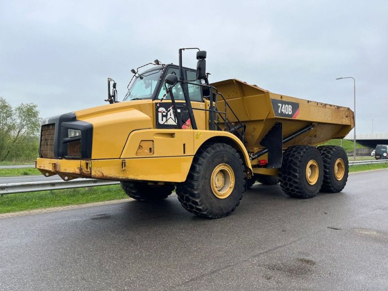 Kipper of the type Caterpillar 740B, Gebrauchtmaschine in Velddriel (Picture 1)