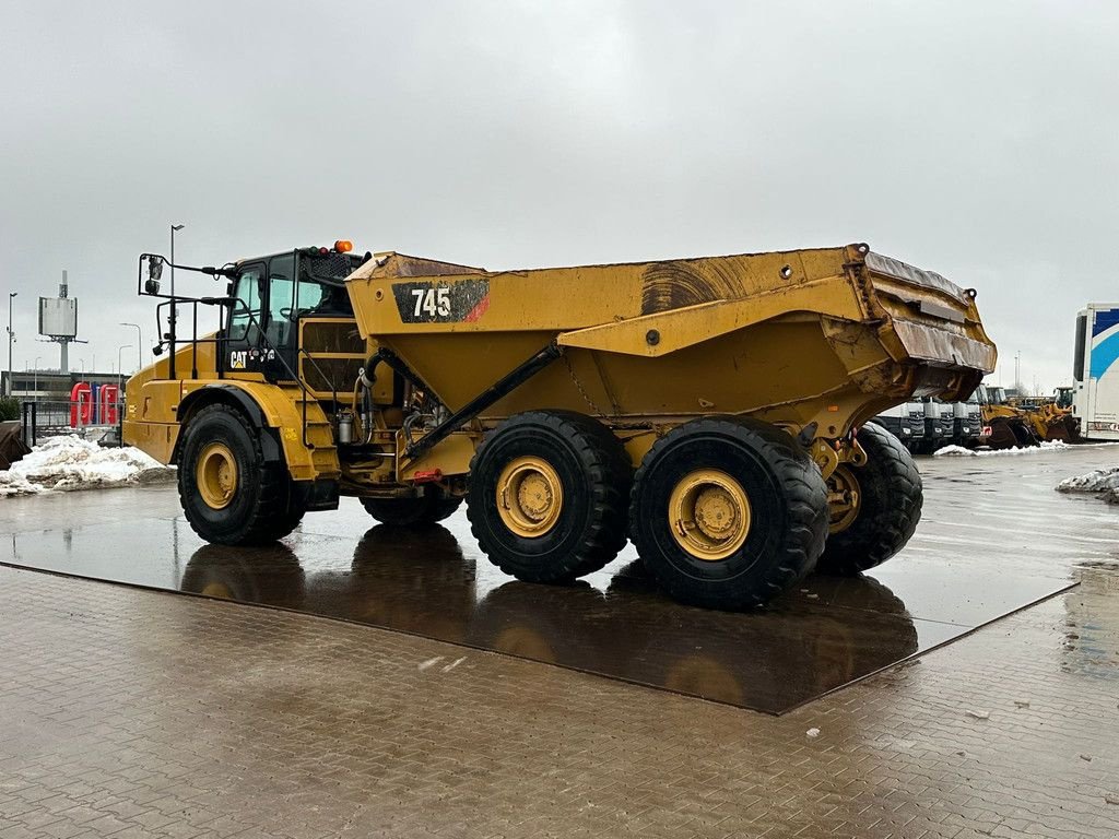 Kipper des Typs Caterpillar 745 04A, Gebrauchtmaschine in Velddriel (Bild 3)