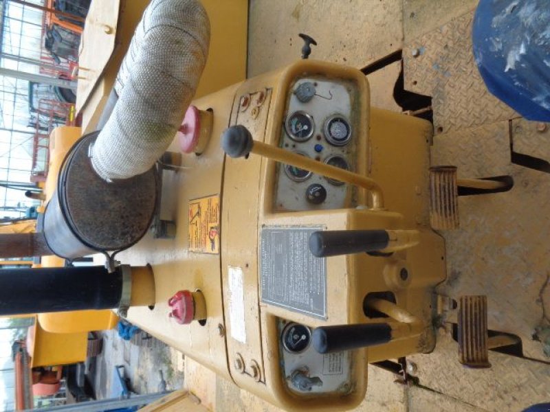 Kipper des Typs Caterpillar D6C, Gebrauchtmaschine in Jonkerslan (Bild 5)