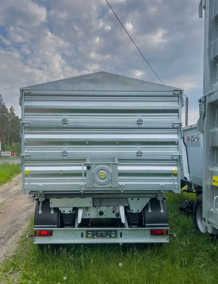 Kipper des Typs CYNKOMET Viehanhänger / trailer, Neumaschine in Michałowo (Bild 5)