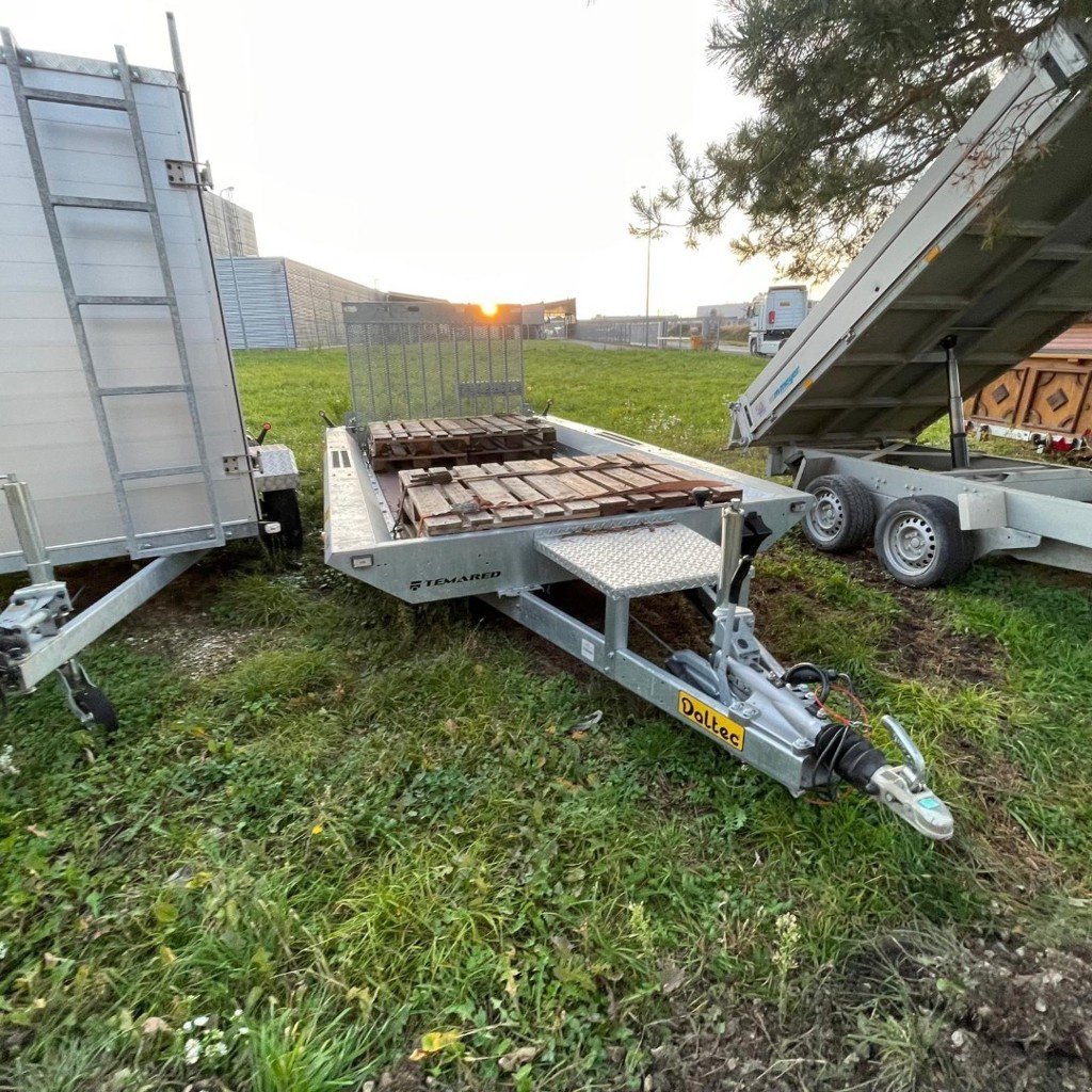 Kipper от тип Daltec Maschinentransportanhänger, Gebrauchtmaschine в Avenches (Снимка 2)