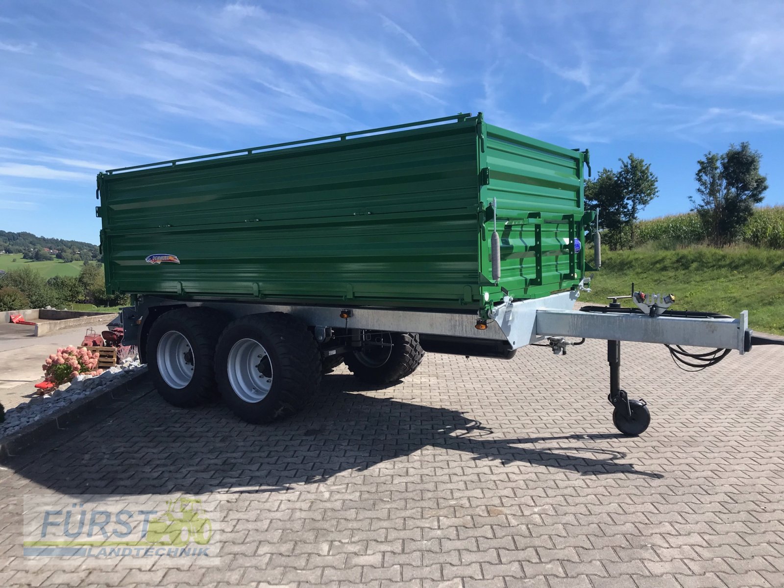 Kipper of the type Demmler TDK 140 L, Neumaschine in Perlesreut (Picture 2)